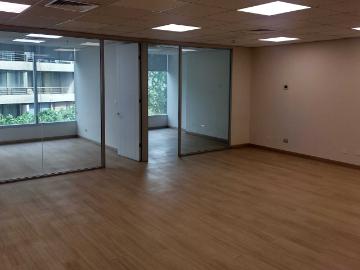 Oficina o Casa Oficina en Arriendo en Providencia 2 dormitorios 3 baños