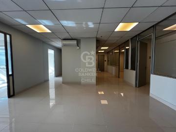 Oficina o Casa Oficina en Arriendo en Santiago 5 dormitorios 3 baños