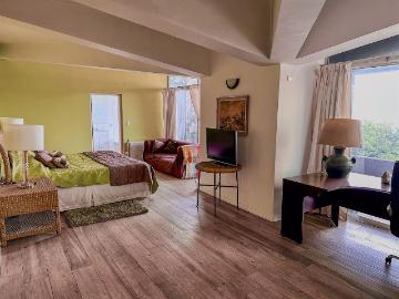 Oficina o Casa Oficina en Venta en Las Condes 5 dormitorios 4 baños