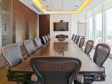 Oficina abierta en renta para 10 personas en Regus Napoles