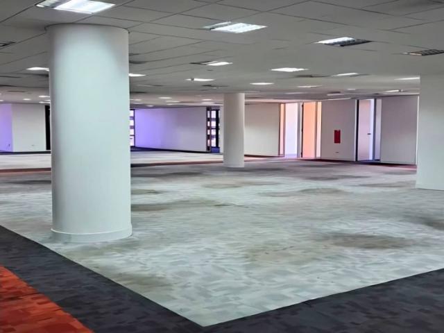 OFICINA ALQUILER CHUAO 1288 m2