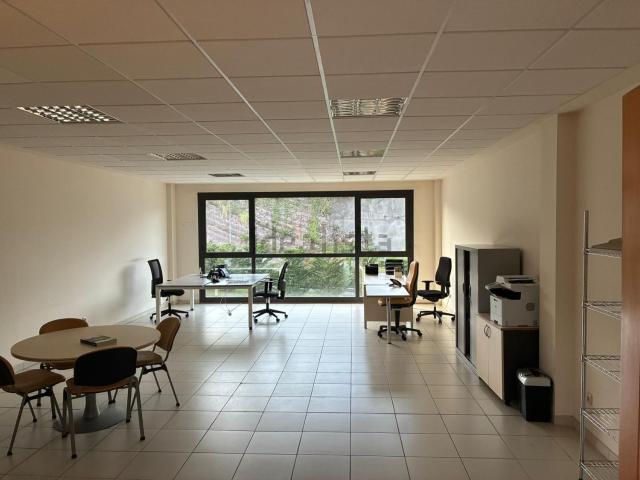 Oficina, Altza, Donostia San Sebastián