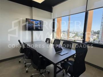 OFICINA Amoblada 25 m² con Baño y Kitchenette – Edificio 18 S, Chillán Centro | 1 Espacios por CLP 550000.00 en Chillán