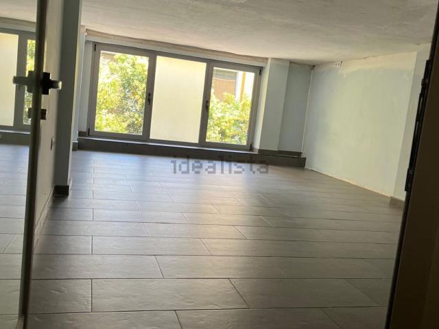 Oficina, Benalúa, Alicante / Alacant
