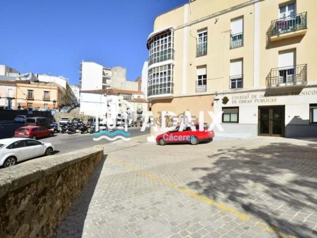 Oficina, Cáceres