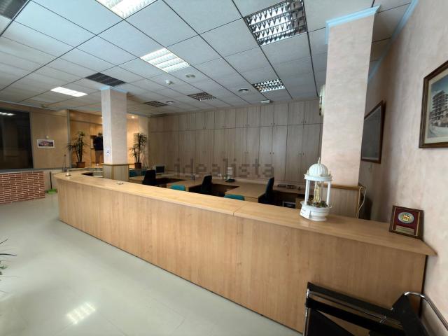 Oficina, Cambrils