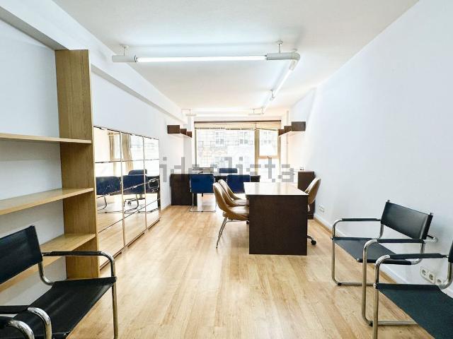 Oficina, Centro Areal, Vigo