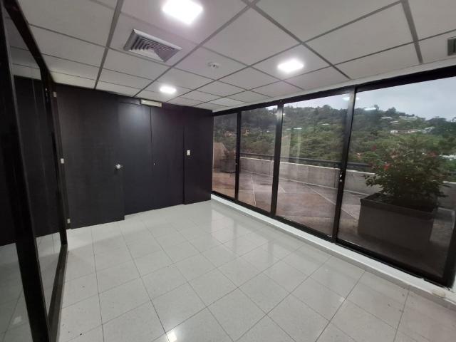 Oficina Centro Empresarial la lagunita