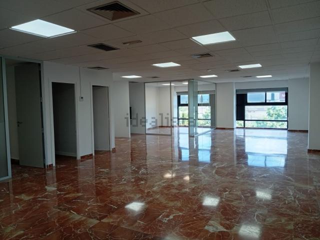 Oficina, Cornellà de Llobregat