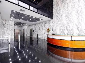 Oficina corporativa cerca al Óvalo Gutiérrez – Ubicación estratégica entre San Isidro y Miraflores