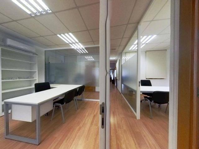 Oficina de alto standing de 139 mq en alquiler Valencia, España