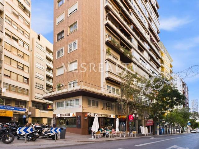 Oficina de alto standing de 154 mq en venta Alicante, Comunidad Valenciana