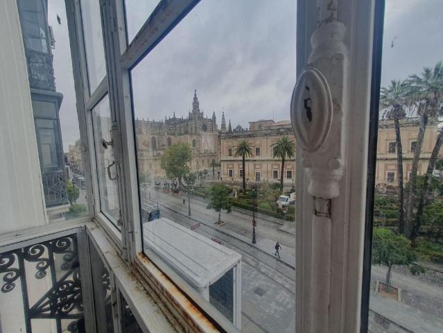 Oficina de alto standing de 175 mq en alquiler Sevilla, España