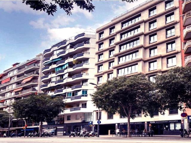 Oficina de alto standing de 219 mq en alquiler Barcelona, Cataluña