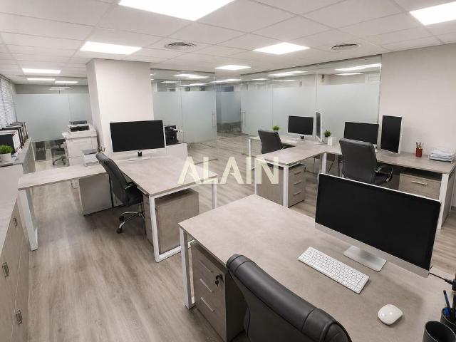 Oficina de alto standing de 230 mq en venta Valencia, España