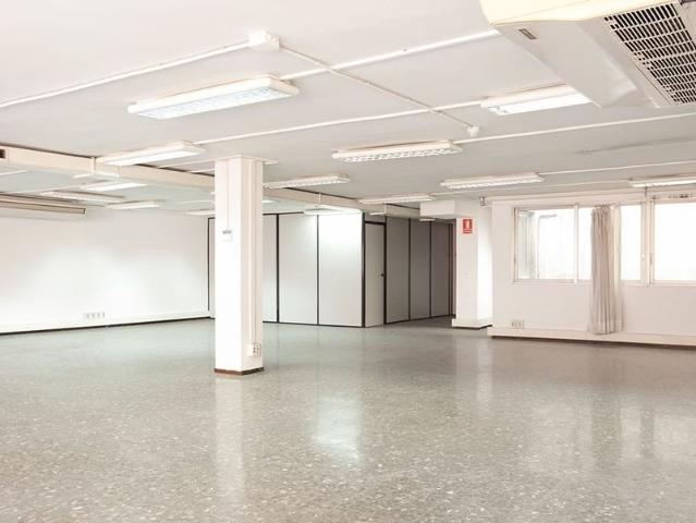 Oficina de alto standing de 405 mq en alquiler Barcelona, España