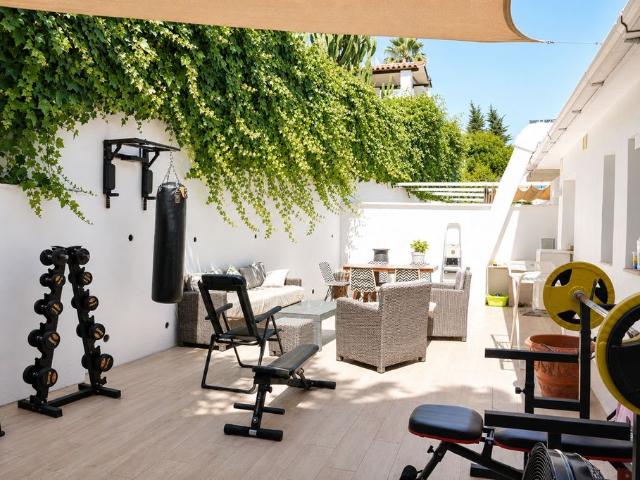 Oficina de alto standing de 500 mq en venta Marbella, Andalucía