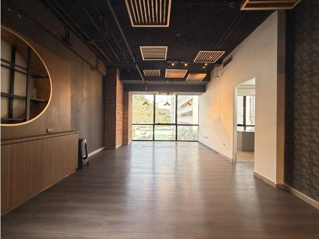 Oficina de alto standing en alquiler Nueva Caracas, Distrito Capital