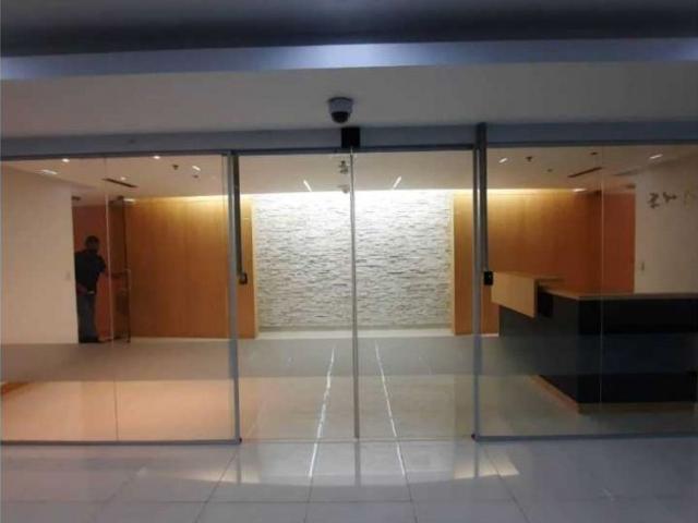 Oficina de alto standing en alquiler Nueva Caracas, Distrito Capital