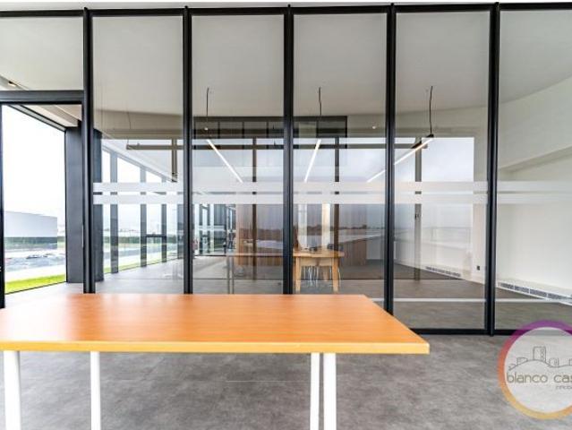 ? OFICINA DE DISEÑO en ALQUILER en el ✨Poligono de A Laracha A Coruña
