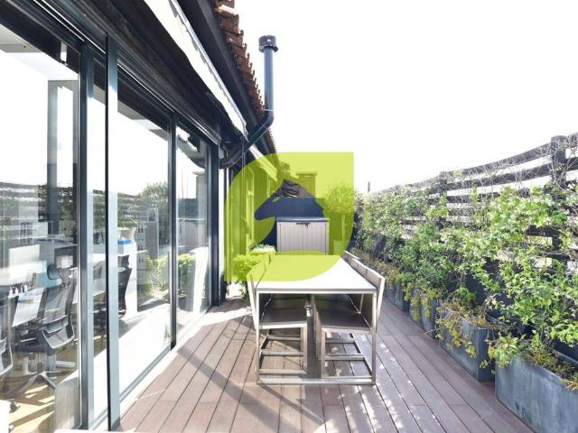 Oficina de lujo de 268 mq en venta Barcelona, Cataluña