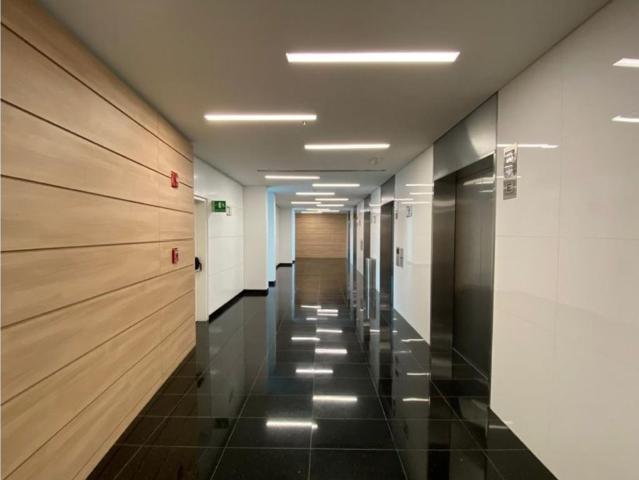Oficina de lujo en alquiler Nueva Caracas, Venezuela