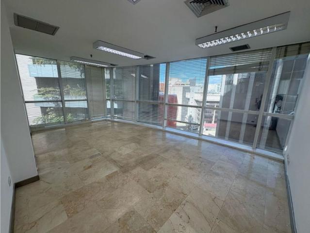 Oficina de alto standing en alquiler Nueva Caracas, Distrito Capital