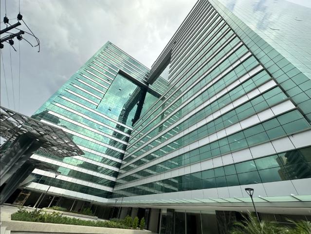 Oficina de lujo en venta Nueva Caracas, Venezuela