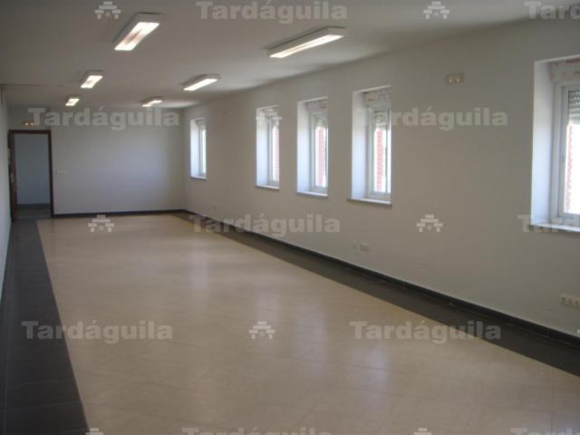 OFICINA DE 100 M2 EN EL POLIGONO LOS VILLARES
