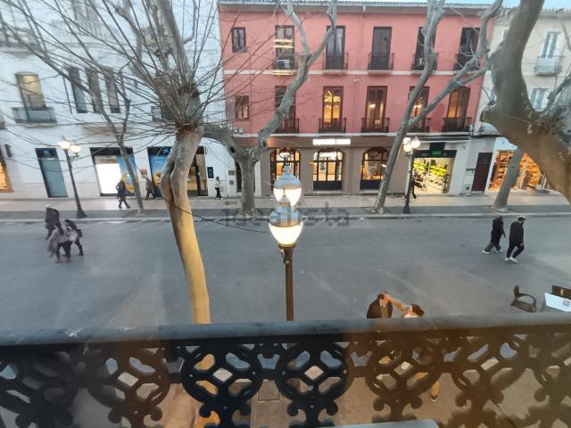 Oficina, Denia