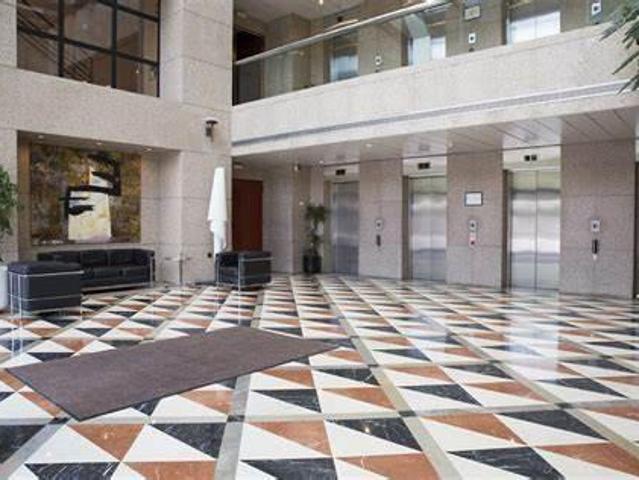 OFICINA DISPONIBLE EN EDIFICIO RENTASEVILLA