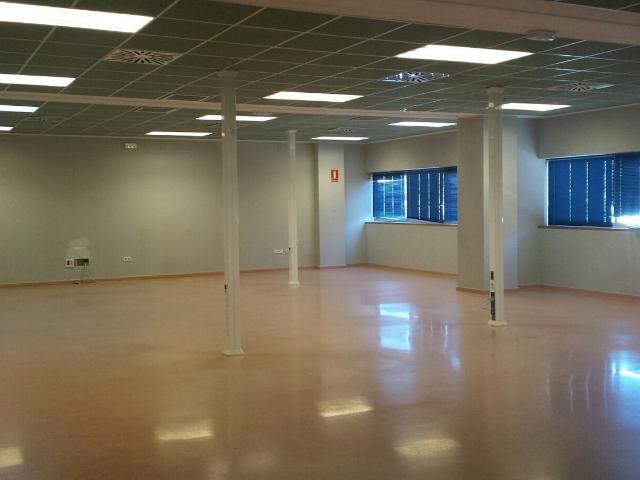 OFICINA DISPONIBLE EN ZONA EMPRESARIAL DE SEVILLA ESTE