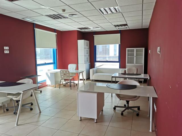 Oficina en alquilar. Sevilla