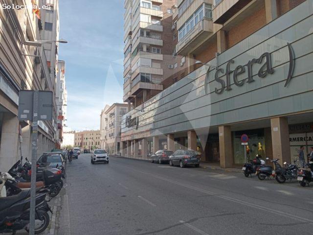 OFICINA EN ALQUILER CON DESPACHO. ZONA CENTRO