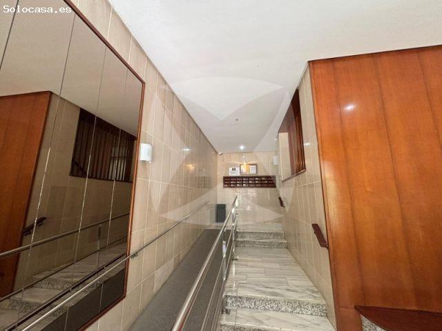 OFICINA EN ALQUILER CON DESPACHOS EN EDIFICIO MONTEVIDEO. ZONA VALDEPASILLAS