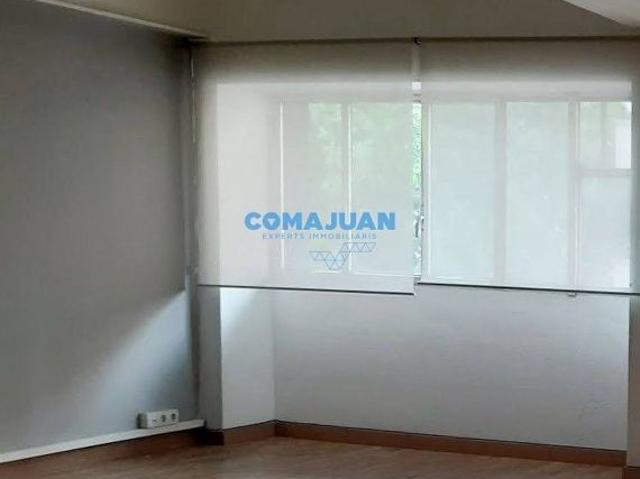 Oficina en alquiler en Mataró, de 85 m² por 475