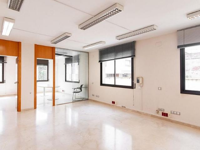 Oficina en alquiler en avenida De Tarragona, Vilafranca del Penedès, de 93 m² por 650
