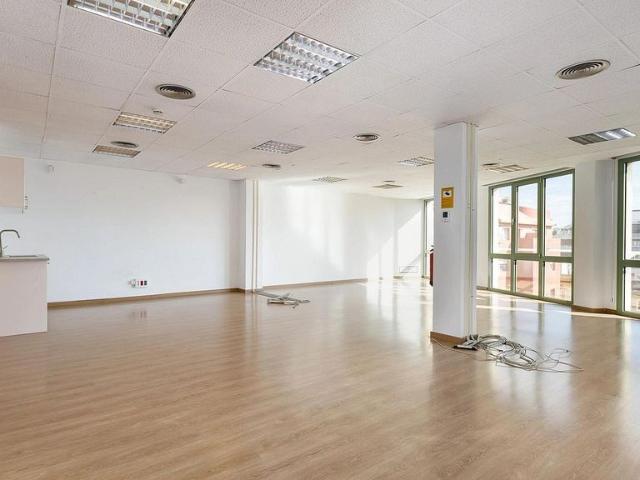 Oficina en alquiler en avenida Diagonal, Barcelona, de 118 m² por 1.300