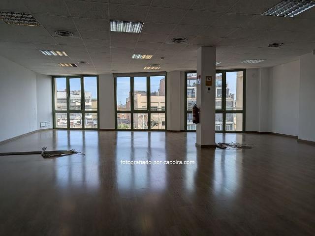 Oficina en alquiler en avenida Diagonal, Barcelona, de 119 m² por 1.306