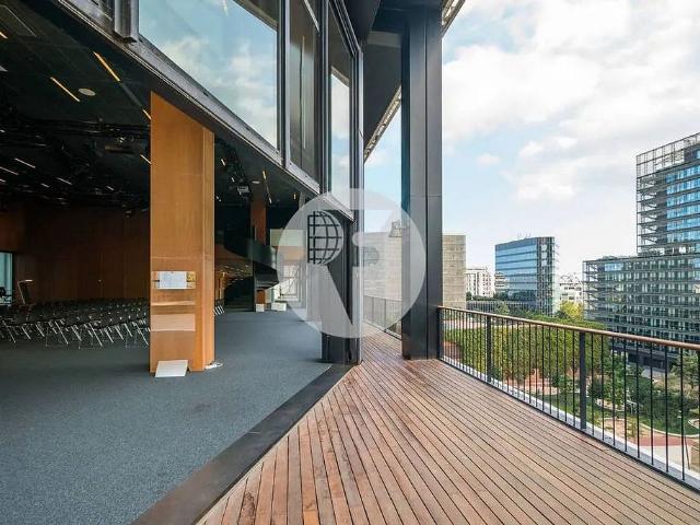 Oficina en alquiler en avenida Diagonal, Barcelona, de 1.016 m² por 27.438