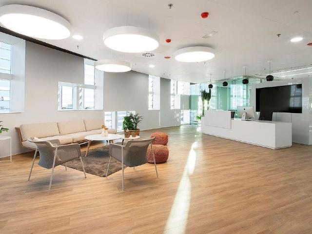 Oficina en alquiler en avenida Diagonal, Barcelona, de 1.129 m² por 32.741