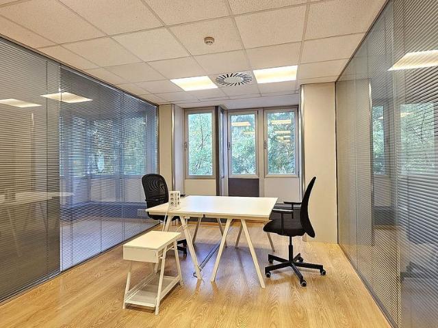 Oficina en alquiler en avenida Diagonal, Barcelona, de 255 m² por 4.500