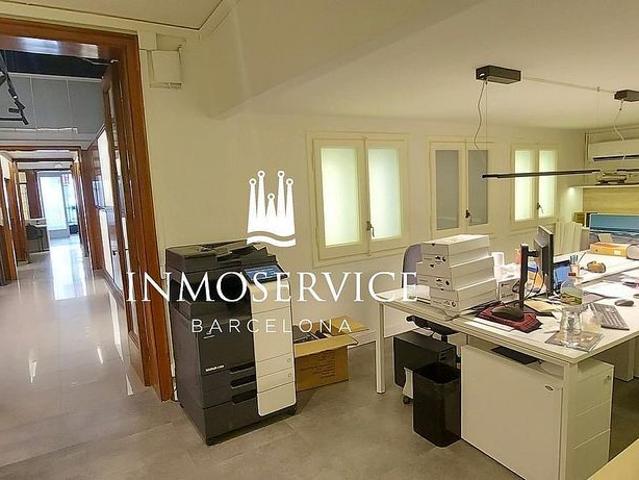 Oficina en alquiler en avenida Diagonal, Barcelona, de 367 m² por 5.500