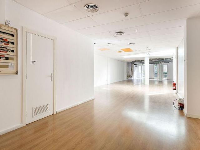 Oficina en alquiler en avenida Diagonal, Barcelona, de 372 m² por 7.073