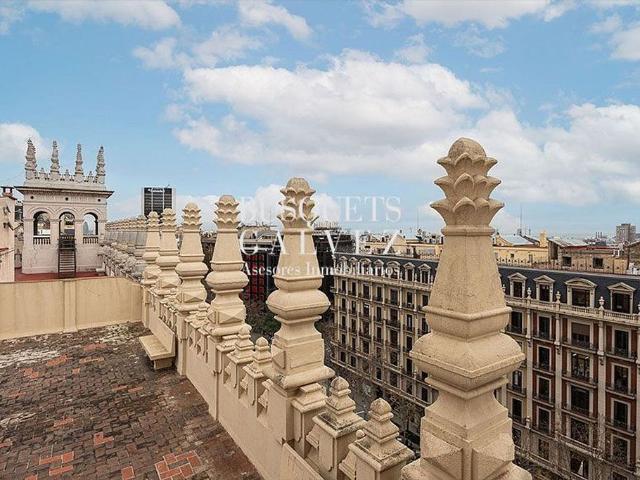 Oficina en alquiler en avenida Diagonal, Barcelona, de 304 m² por 7.500
