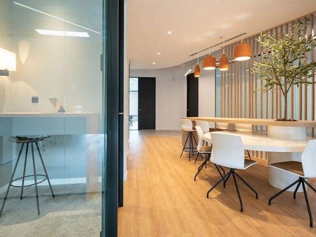 Oficina en alquiler en avenida Diagonal, Barcelona, de 47 m² por 5.200