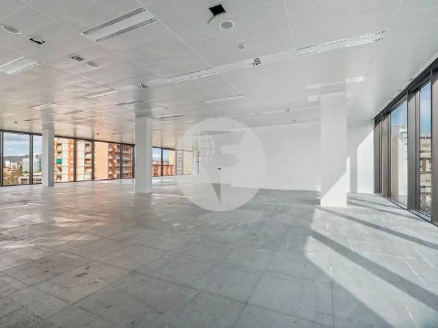 Oficina en alquiler en avenida Diagonal, Barcelona, de 679 m² por 10.864