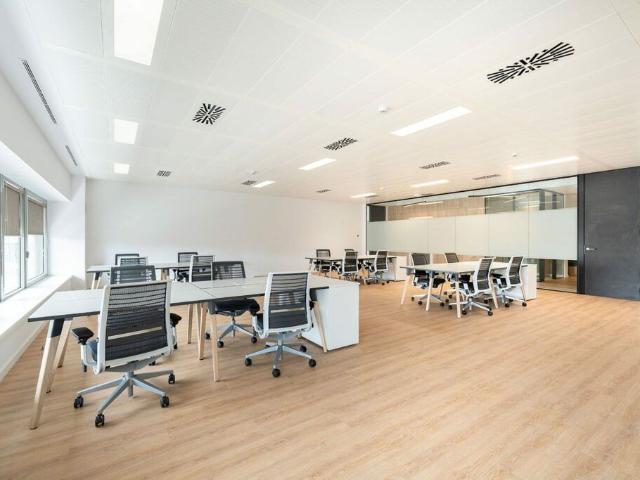 Oficina en alquiler en Avinguda diagonal