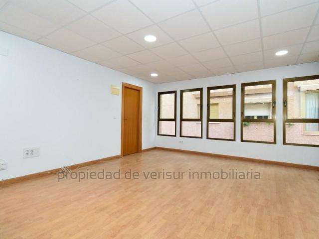 Oficina en alquiler en Águilas