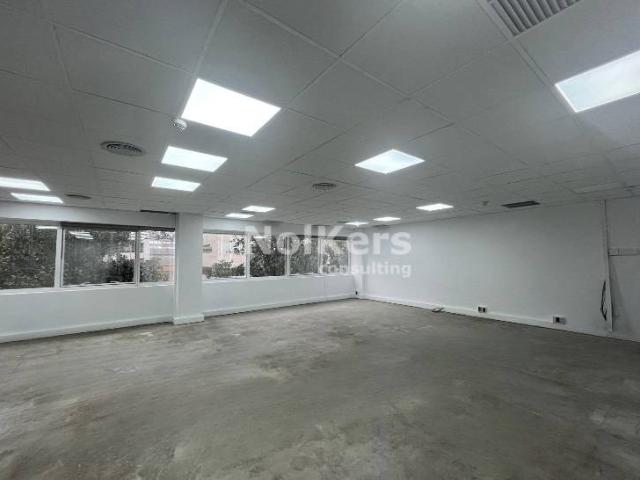 Oficina en Alquiler en Almeda El Corte Inglés